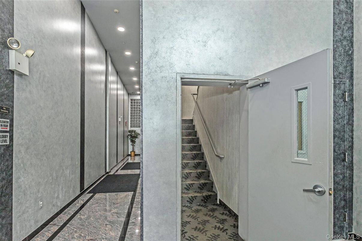 Interior, Recessed Lighting
