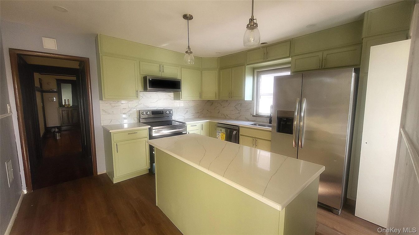Interior, Kitchen, Pendant Lights, Stainless Steel Appliances, Wood Texture Flooring