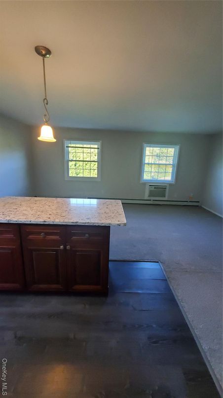 Empty room, Interior, Pendant Lights
