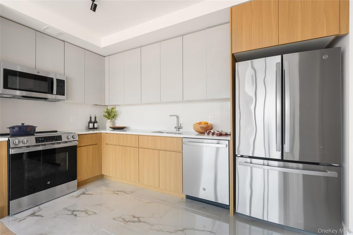 Interior, Kitchen, Marble, Stainless Steel Appliances
