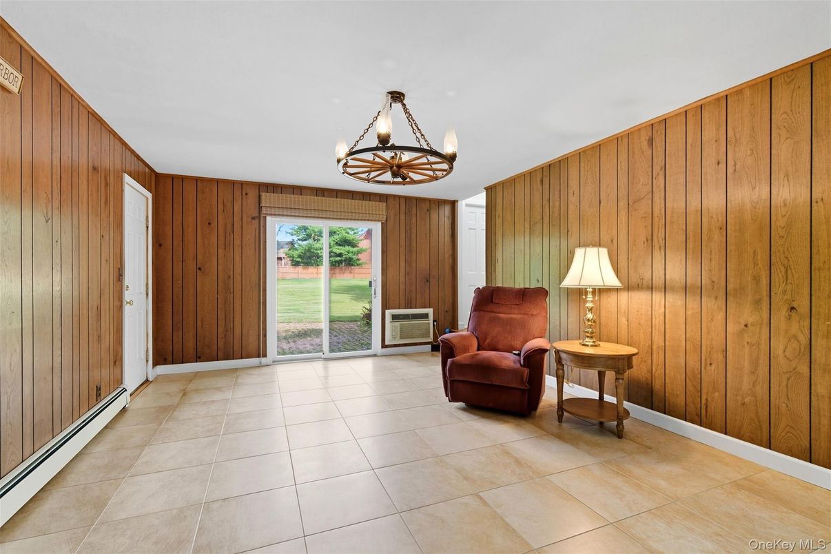 Chandelier, Interior, Wooden Walls