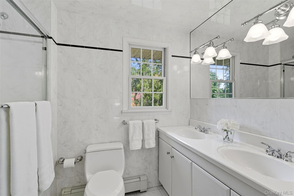 Bathroom, Interior, Marble Walls