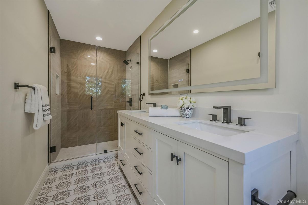 Bathroom, Dual Sink Vanities, Glass Shower, Interior, Recessed Lighting