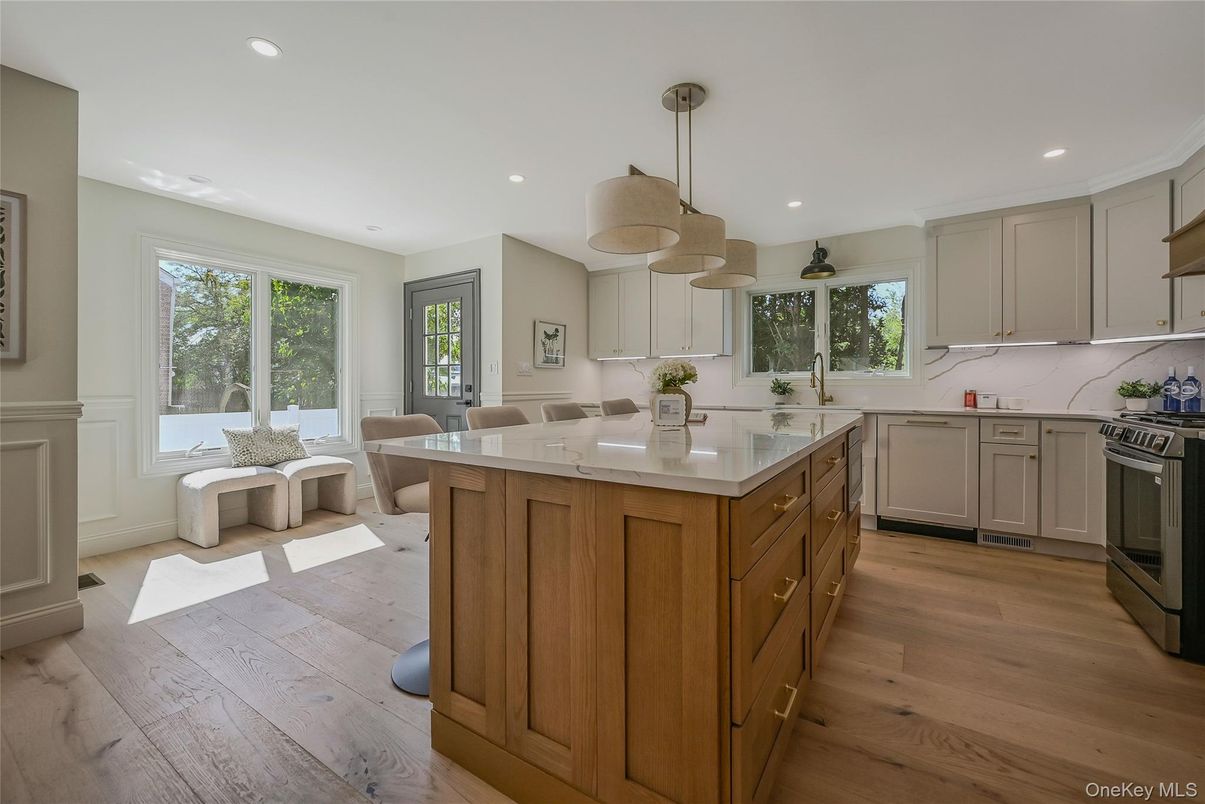 Interior, Kitchen, Pendant Lights, Recessed Lighting, Wood Texture Flooring