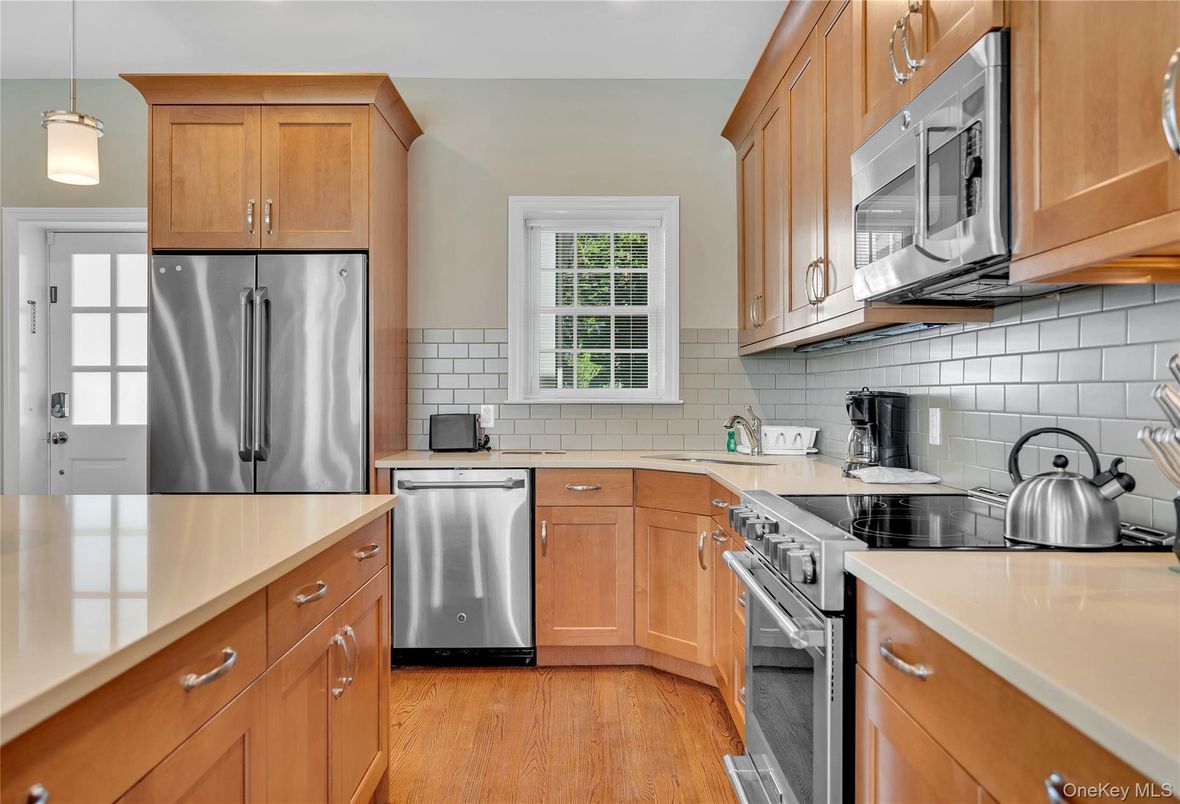 Interior, Kitchen, Pendant Lights, Stainless Steel Appliances, Wood Texture Flooring