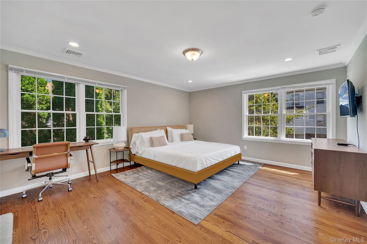Bedroom, Home Office, Interior, Recessed Lighting, Wood Texture Flooring