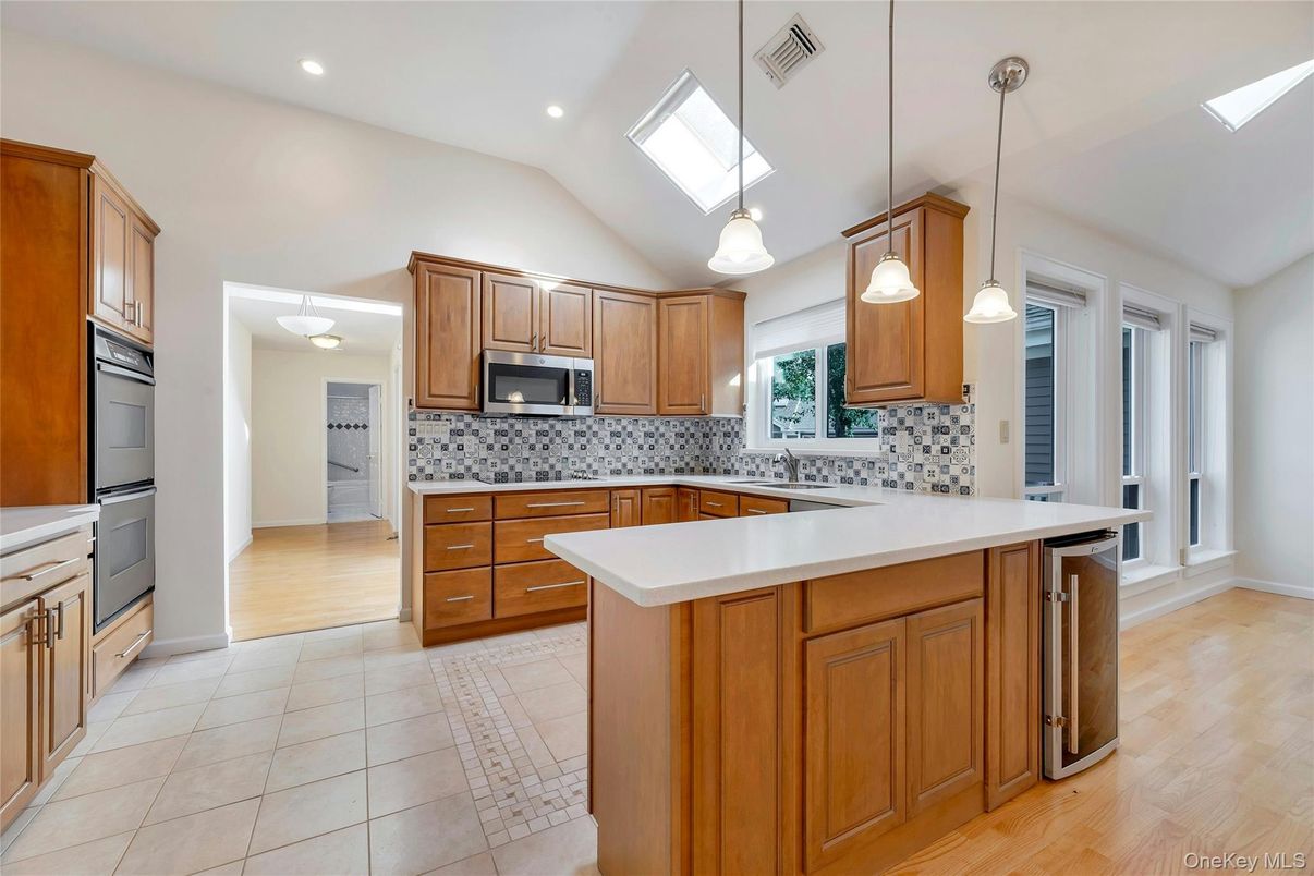 Interior, Kitchen, Pendant Lights, Recessed Lighting, Wood Texture Flooring
