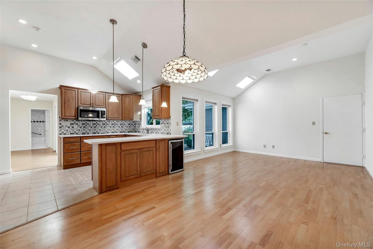 Interior, Kitchen, Pendant Lights, Recessed Lighting, Wood Texture Flooring