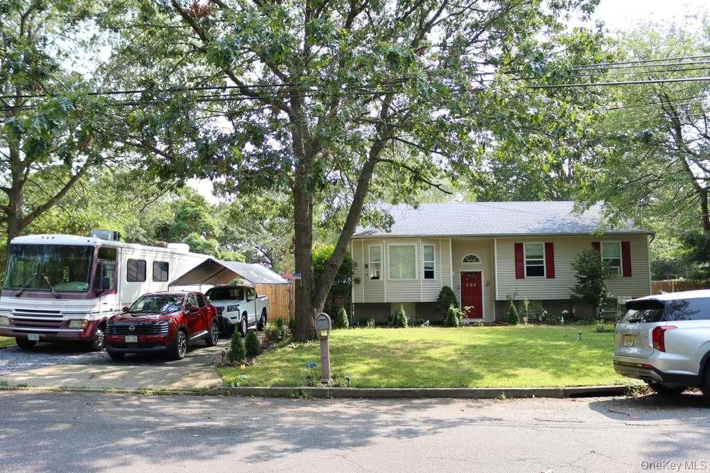 Exterior, Facade, Cape Cod