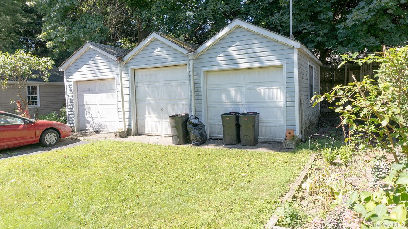 Detached Garage, Exterior