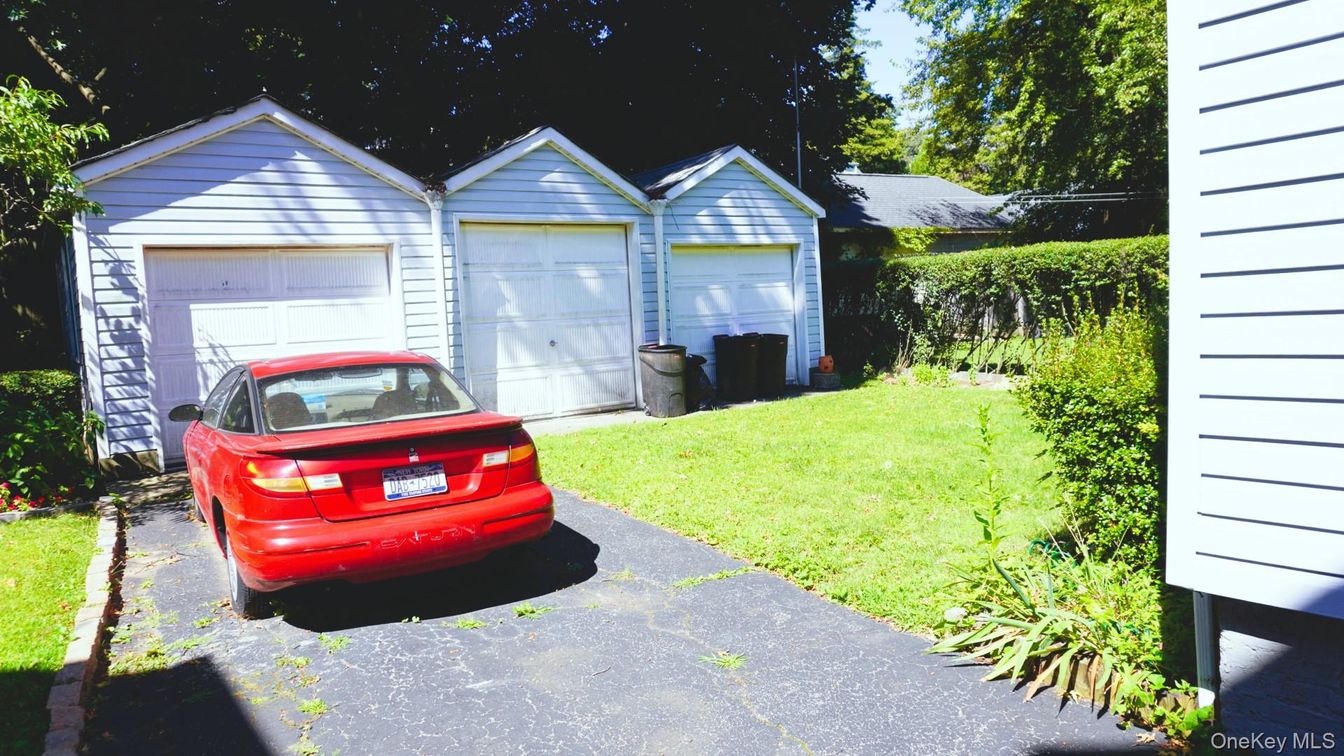 Detached Garage, Exterior