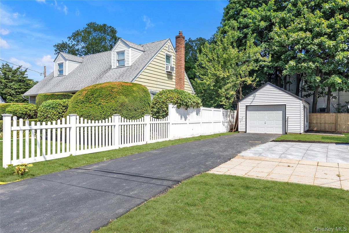 Backyard, Detached Garage, Exterior, Facade, Cape Cod