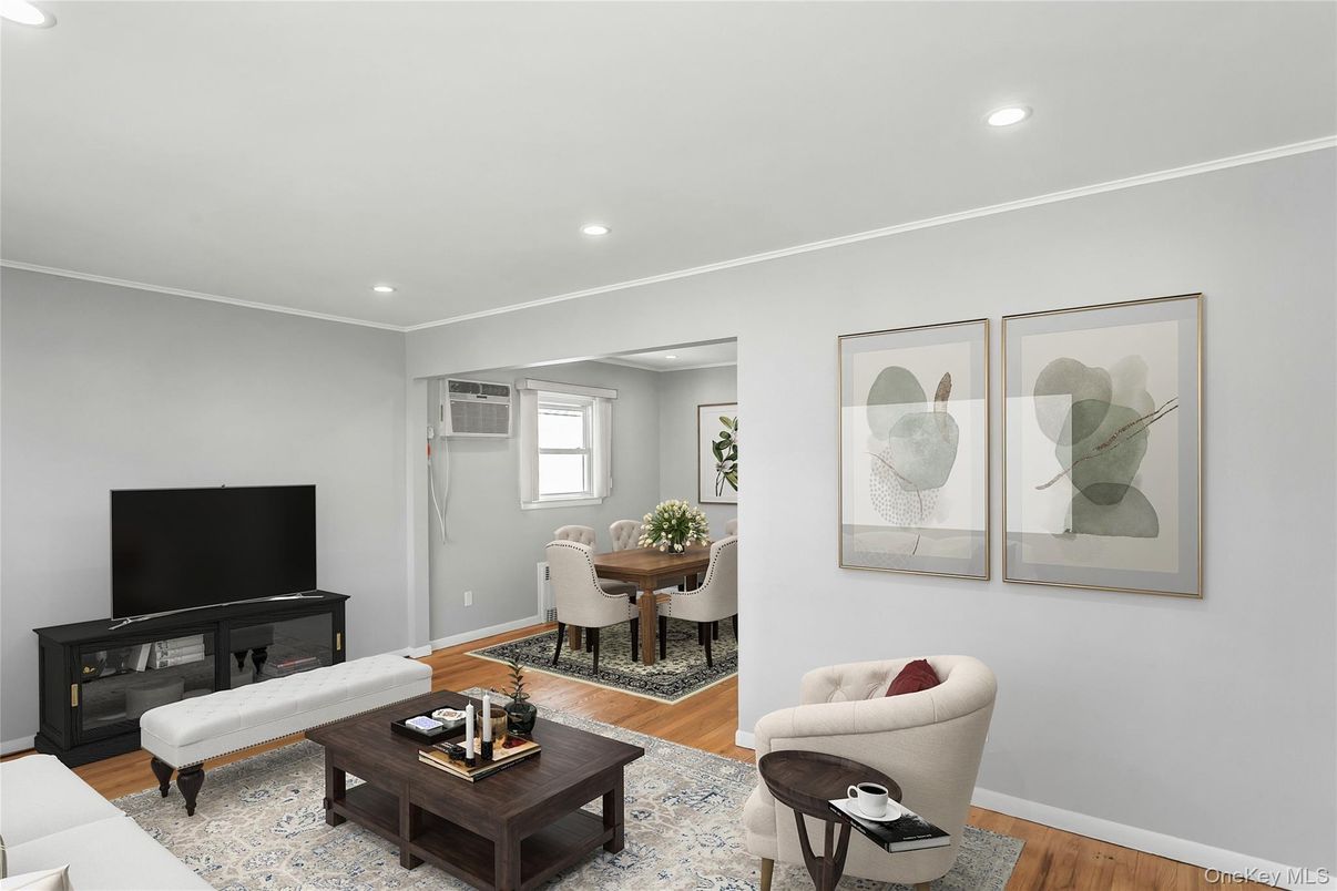 Dining room, Interior, Living room, Recessed Lighting, Wood Texture Flooring