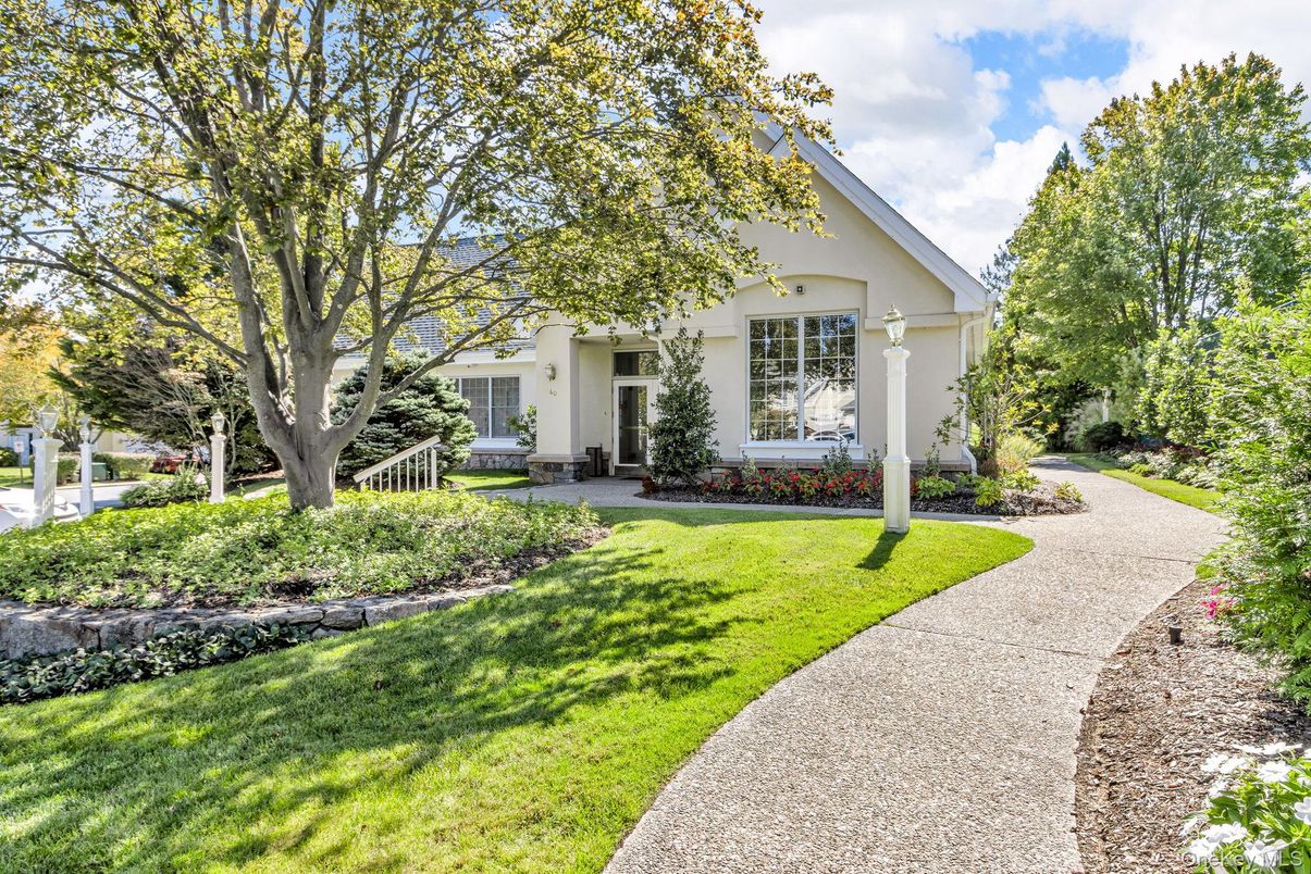Backyard, Exterior, Facade, French Provincial