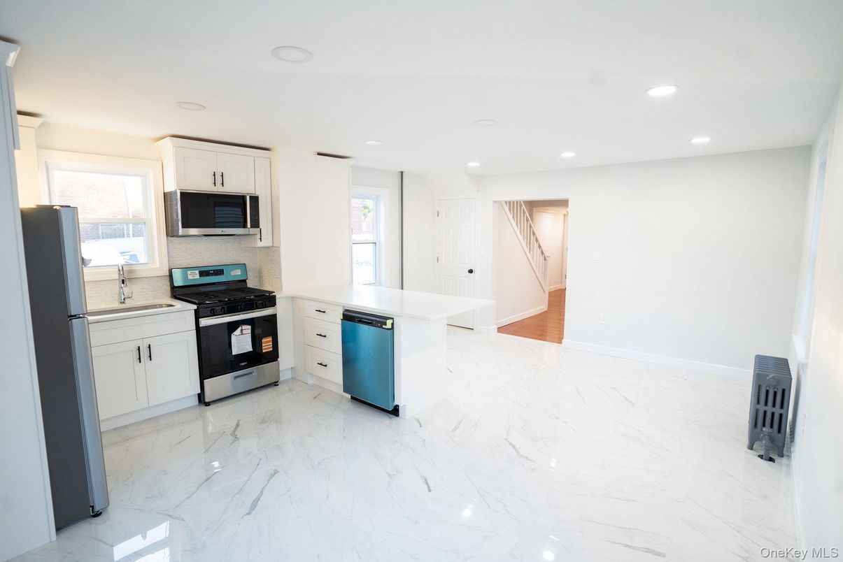 Interior, Kitchen, Marble, Recessed Lighting