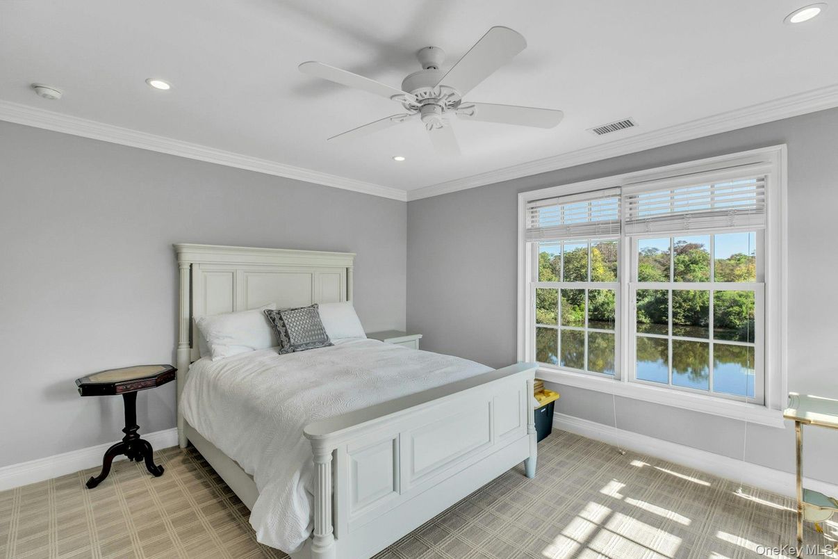 Bedroom, Interior, Recessed Lighting, Water