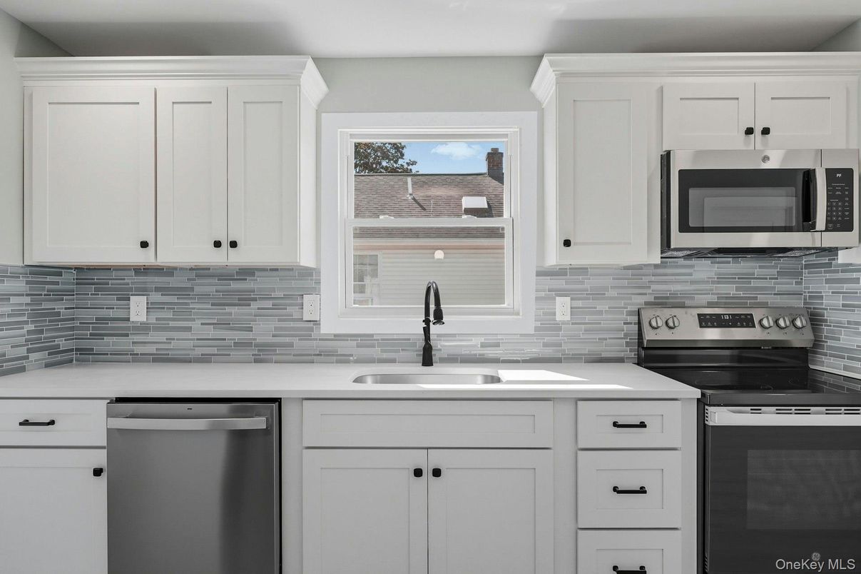 Interior, Kitchen, Stainless Steel Appliances