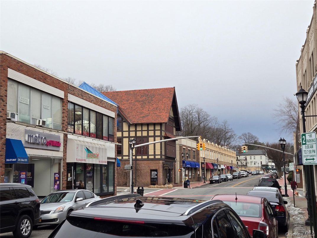 Exterior, Facade, None