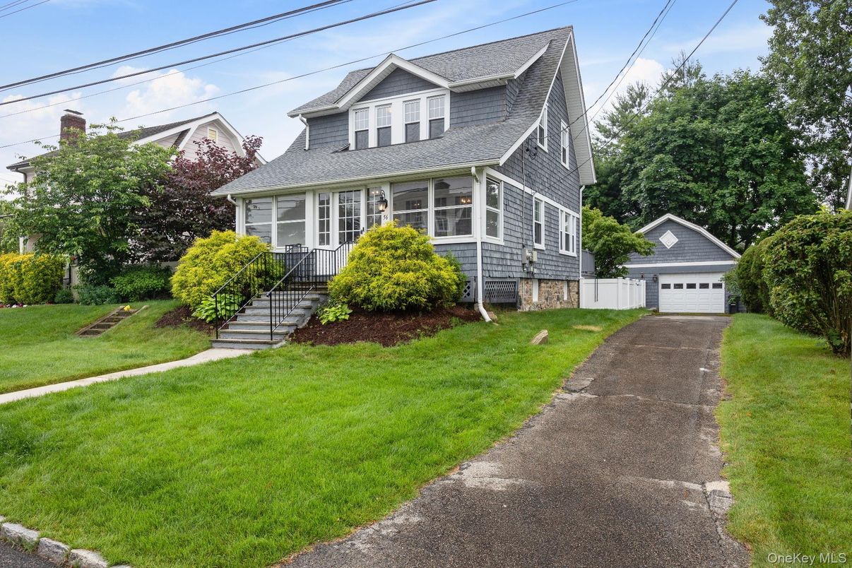 Detached Garage, Exterior, Facade, American Foursquare