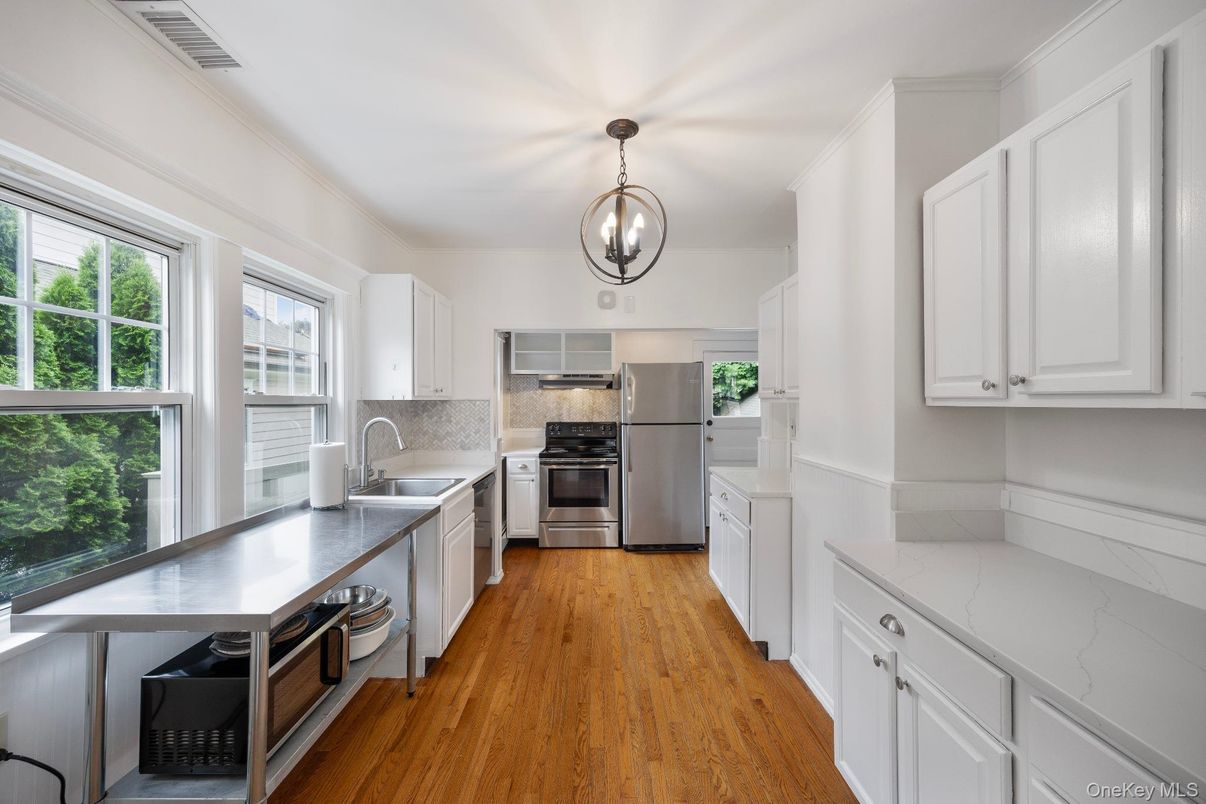 Interior, Kitchen, Pendant Lights, Stainless Steel Appliances, Wood Texture Flooring