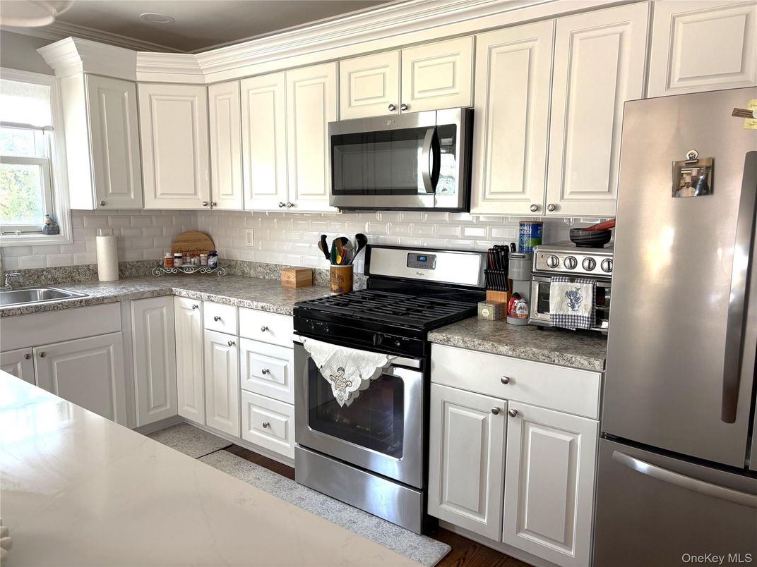 Interior, Kitchen, Stainless Steel Appliances