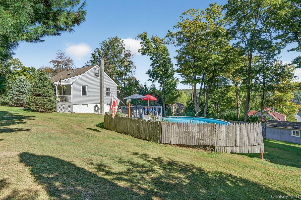 Backyard, Exterior, Pool