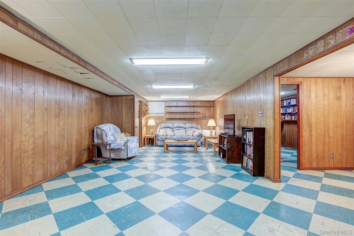 Interior, Wooden Walls