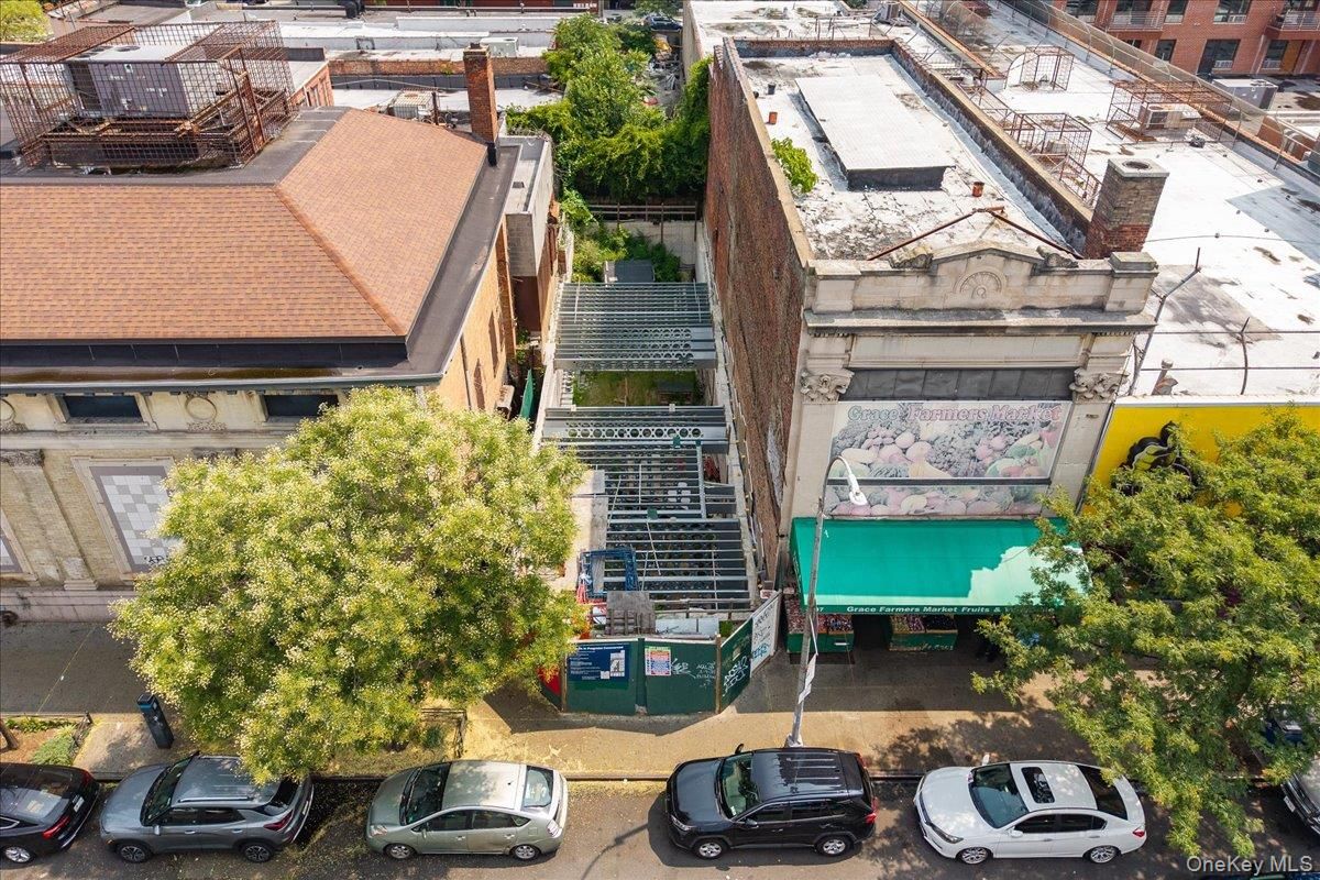 Exterior, Drone