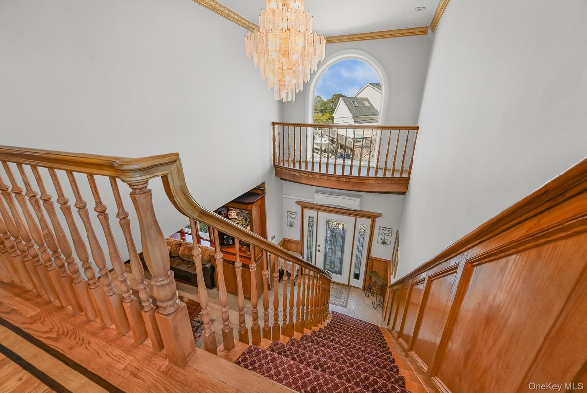 Chandelier, Interior