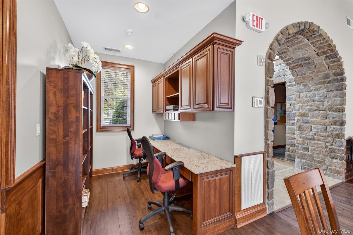 Home Office, Interior, Recessed Lighting, Stone Walls, Wood Texture Flooring