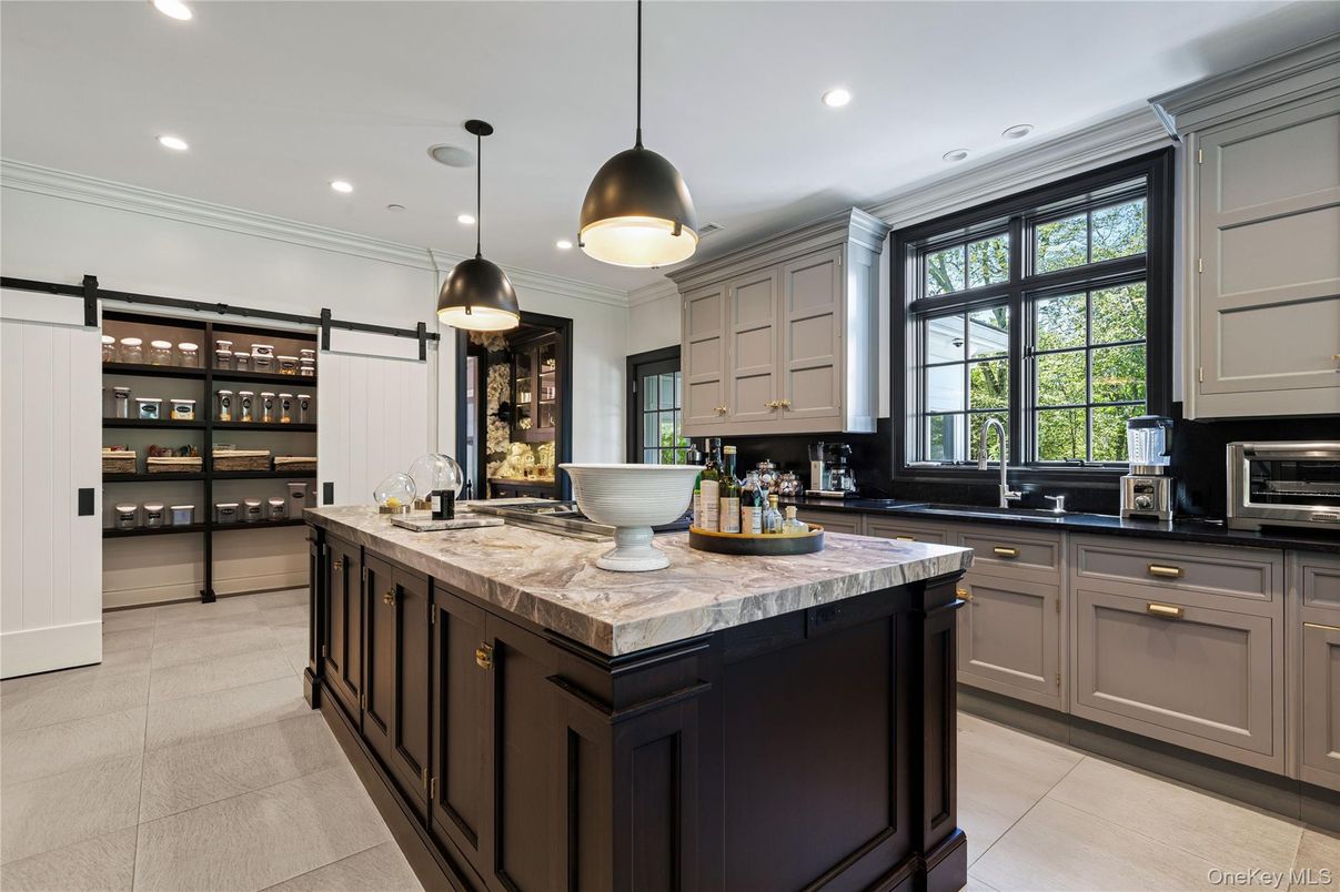 Interior, Kitchen, Pendant Lights, Recessed Lighting, Stainless Steel Appliances