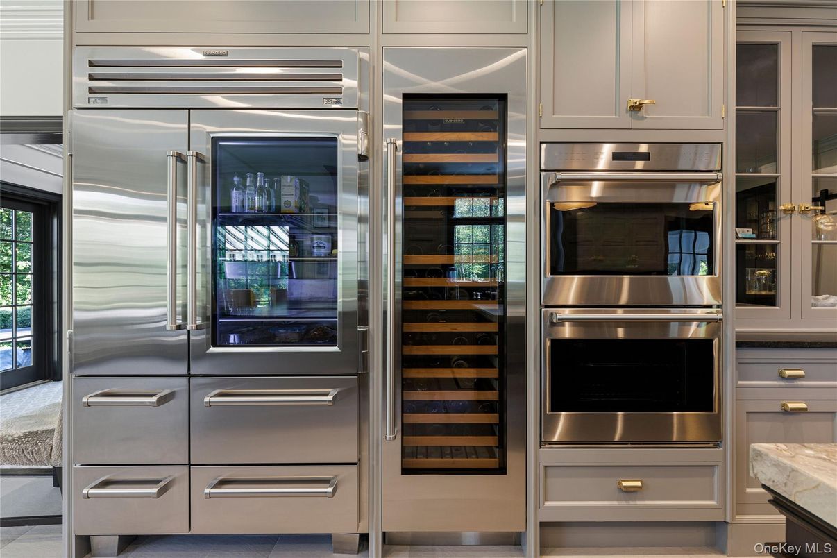 Interior, Kitchen, Stainless Steel Appliances