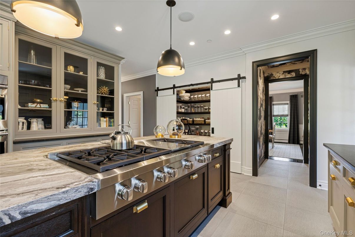 Interior, Kitchen, Pendant Lights, Recessed Lighting, Stainless Steel Appliances