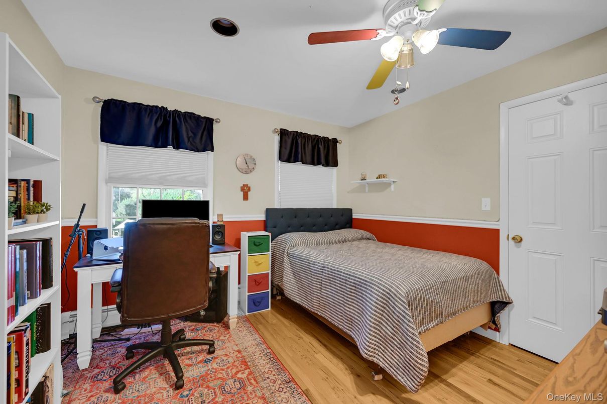 Bedroom, Home Office, Interior, Wood Texture Flooring