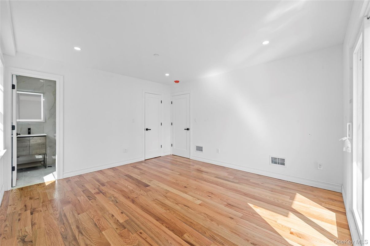 Bathroom, Empty room, Interior, Recessed Lighting, Wood Texture Flooring