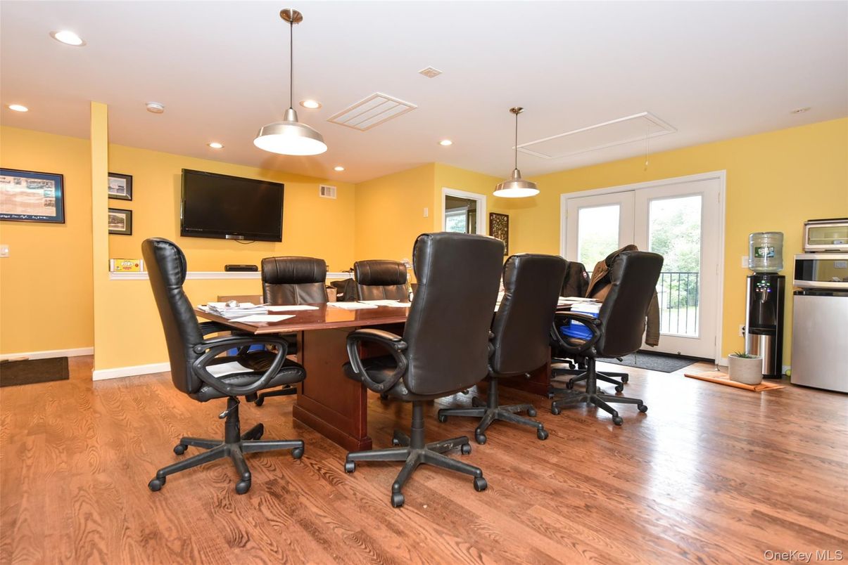 Home Office, Interior, Pendant Lights, Recessed Lighting, Wood Texture Flooring