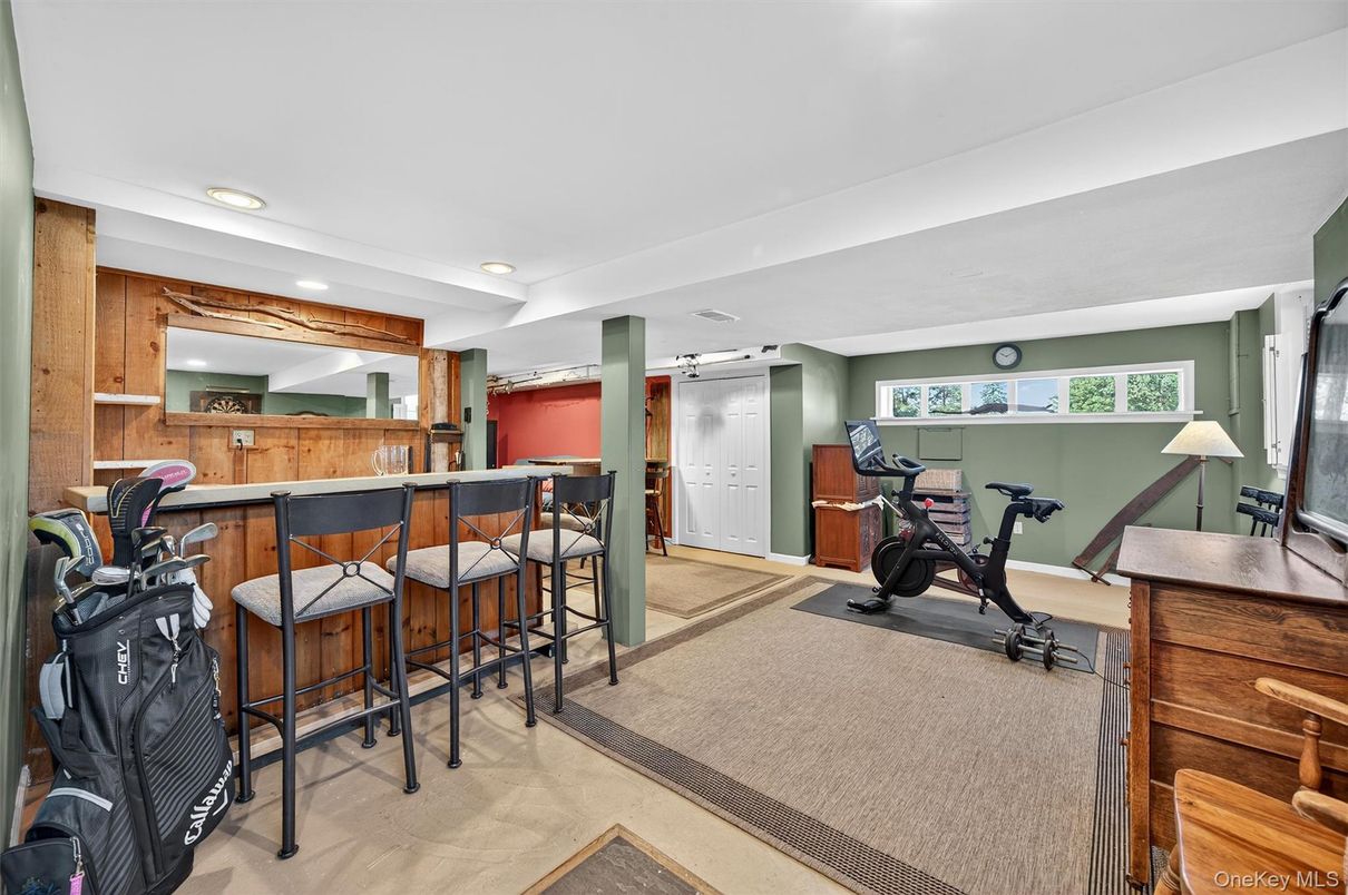 Fitness Equipment, Interior, Recessed Lighting