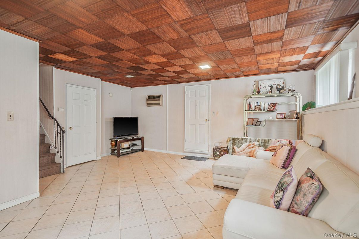 Interior, Living room, Recessed Lighting, Wooden Ceilings