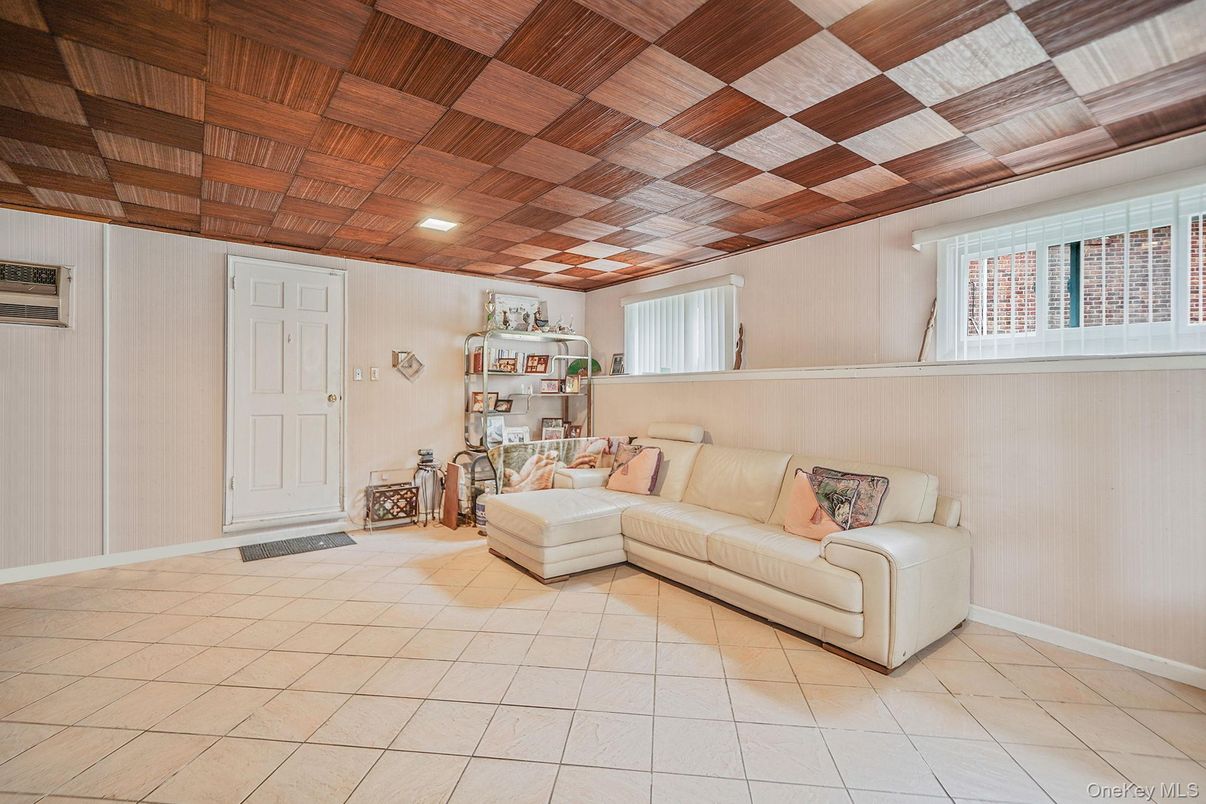 Interior, Living room, Recessed Lighting, Wooden Ceilings