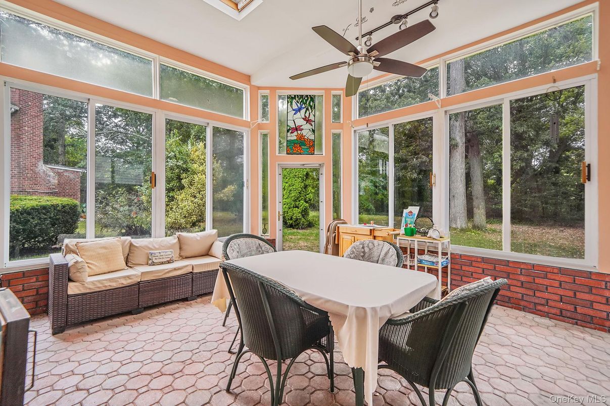 Dining room, Interior, Sun Room
