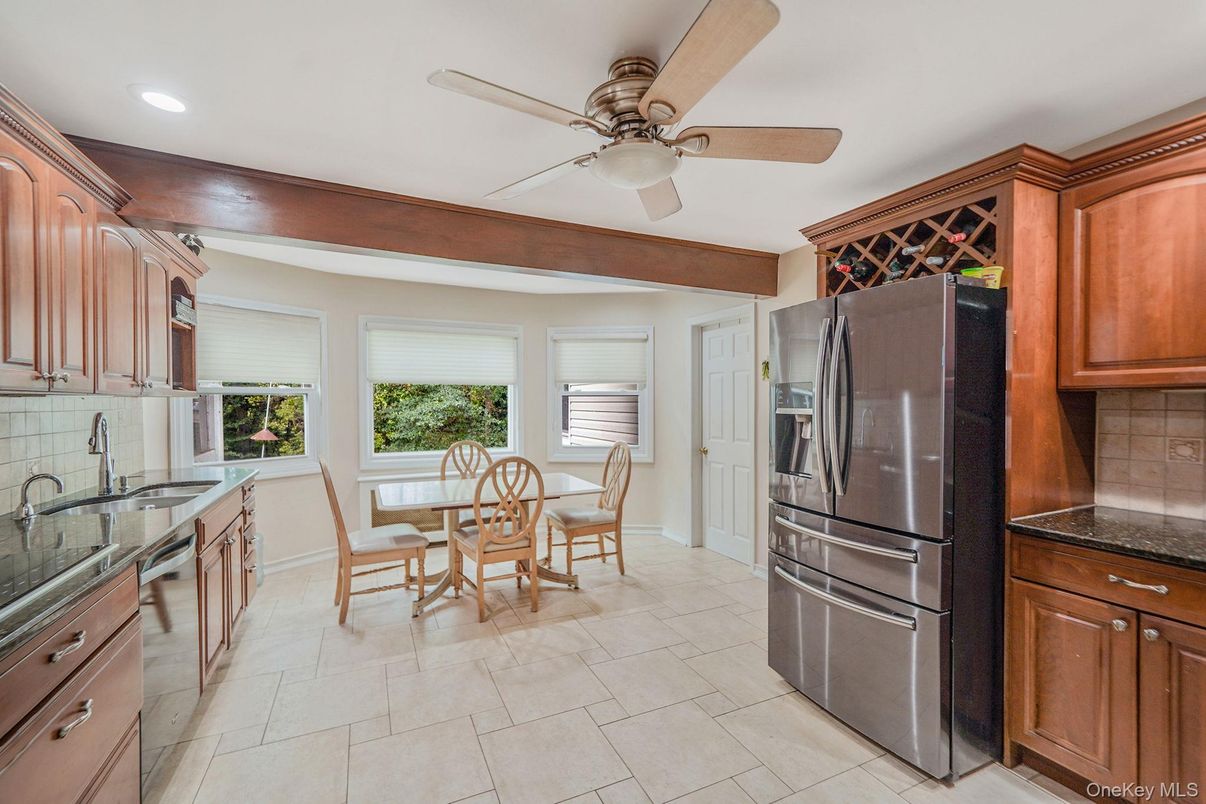 Dining room, Interior, Kitchen, Recessed Lighting