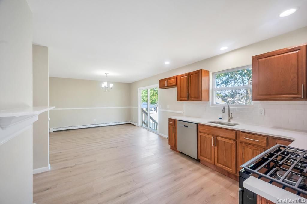 Chandelier, Interior, Kitchen, Recessed Lighting, Wood Texture Flooring