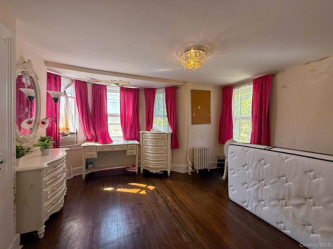 Chandelier, Home Office, Interior, Wood Texture Flooring