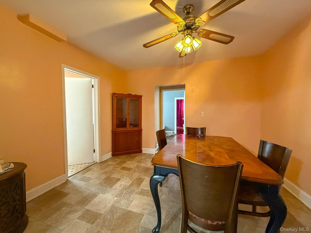 Dining room, Interior