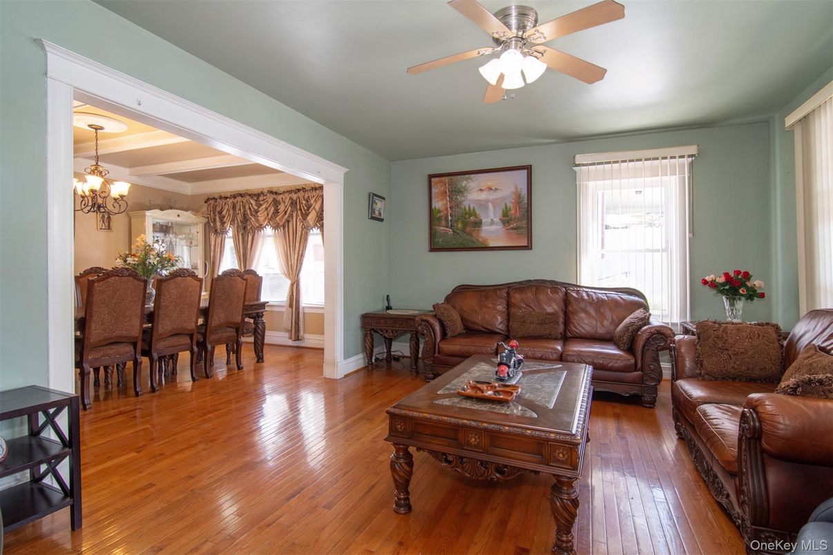 Chandelier, Dining room, Interior, Living room, Wood Texture Flooring