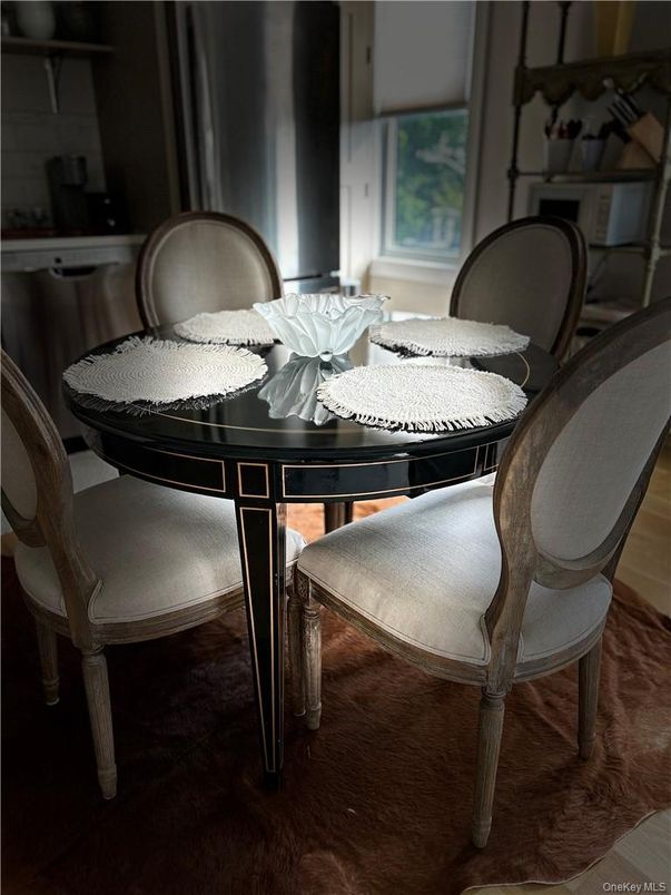 Dining room, Interior