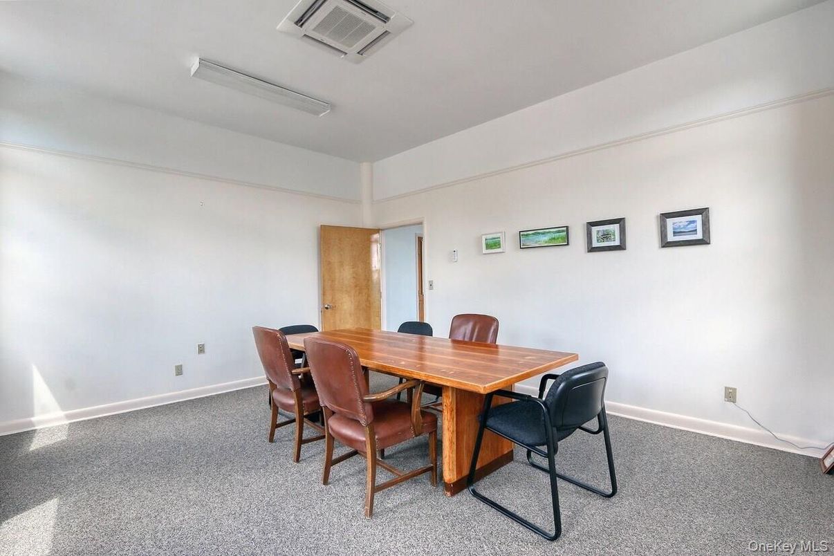 Dining room, Interior