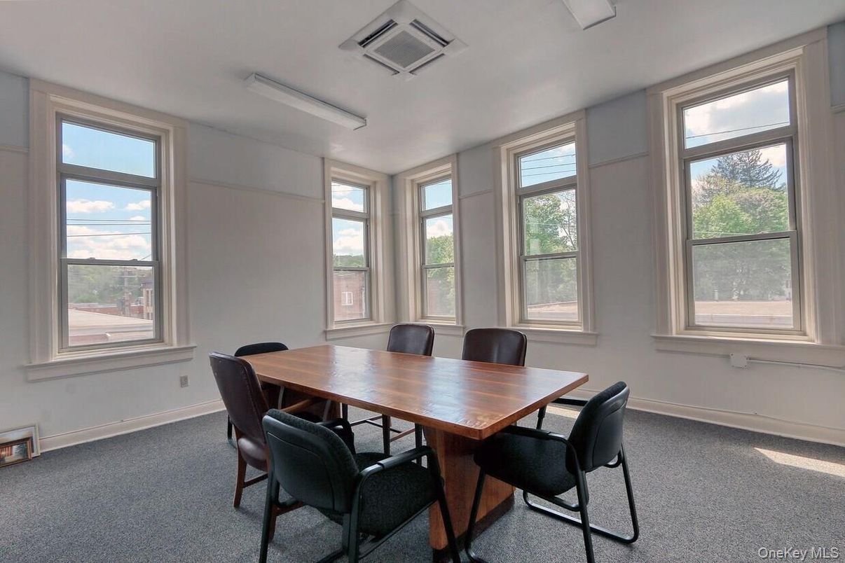Dining room, Interior