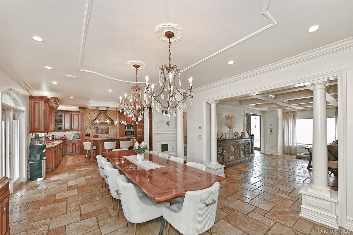 Chandelier, Dining room, Interior, Kitchen, Recessed Lighting