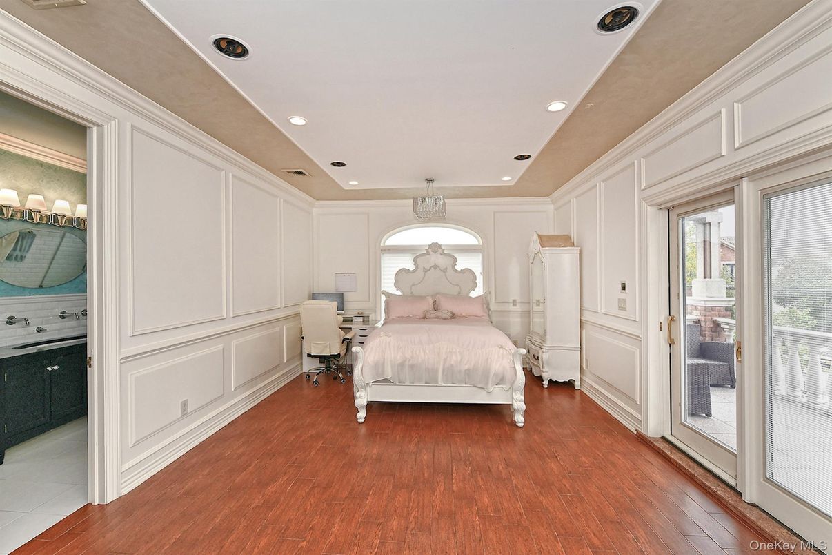 Bedroom, Chandelier, Interior, Recessed Lighting, Wood Texture Flooring